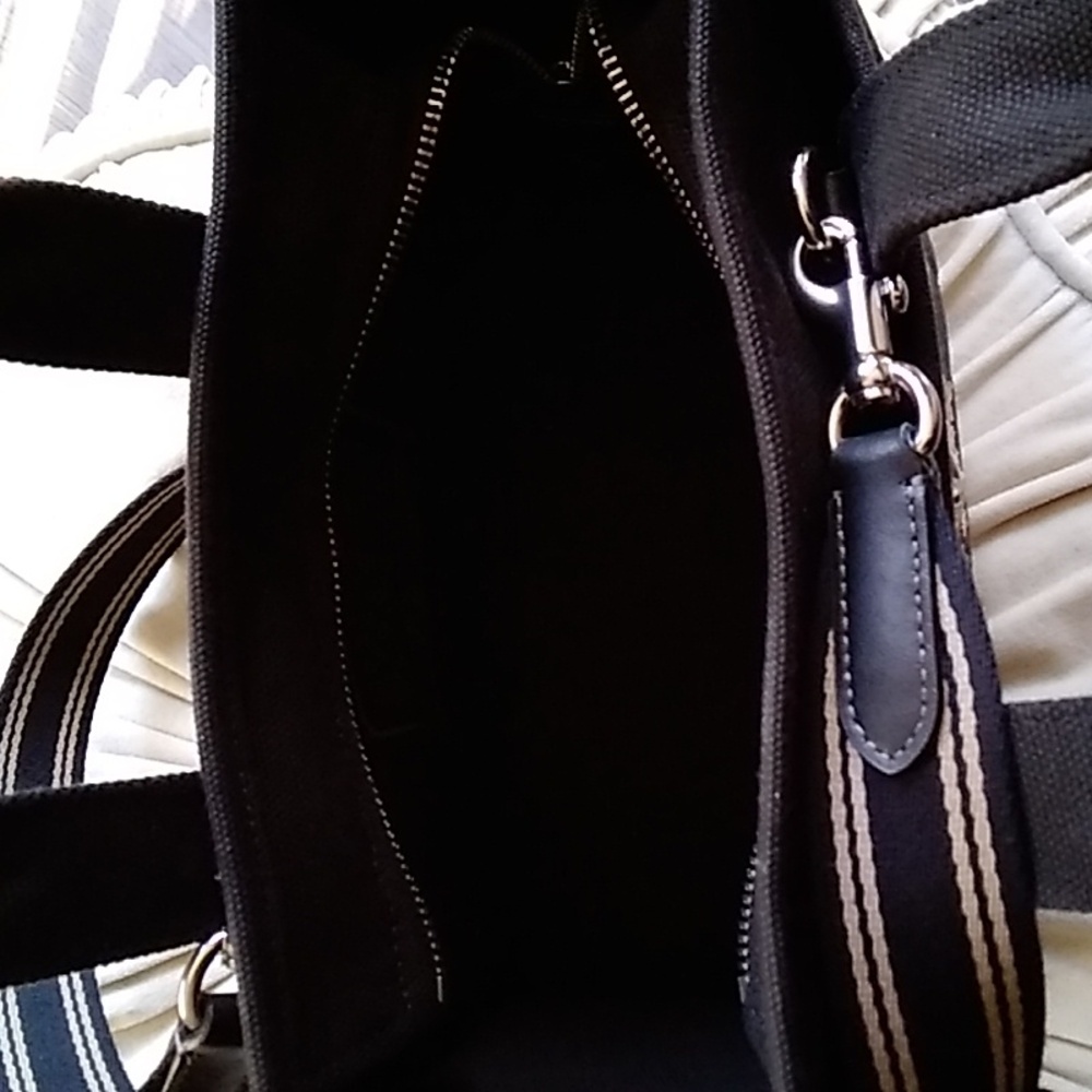 Coach Black Satchel / Crossbody Bag. ๐ - Picture 4 of 5